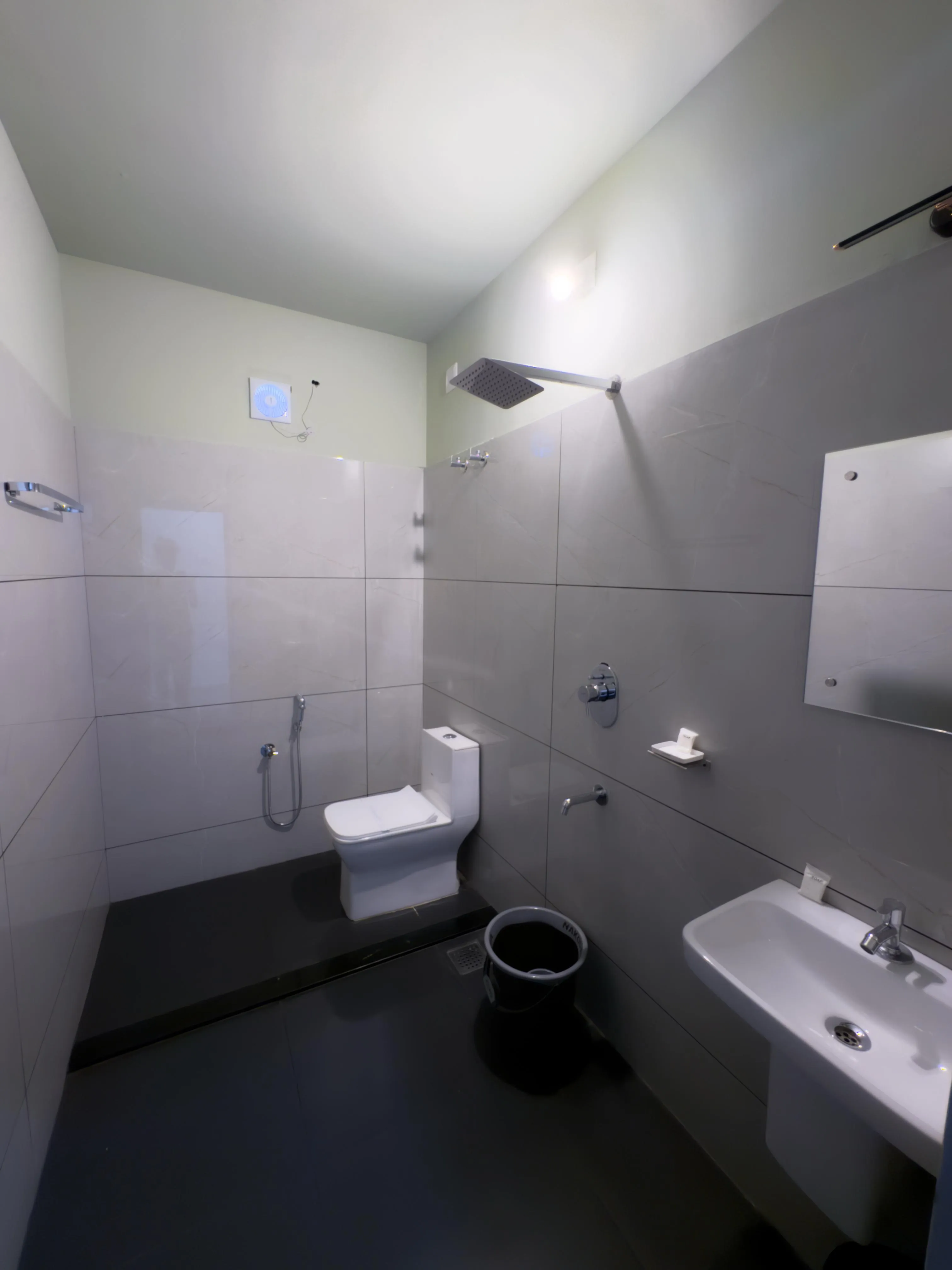 Image 1 of washroom